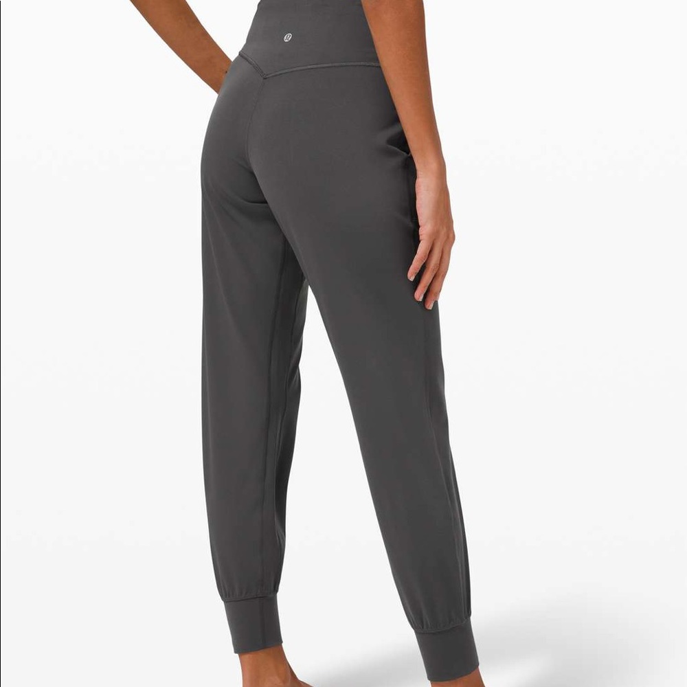 EUC Lululemon Align High Rise Jogger, charcoal, size 8